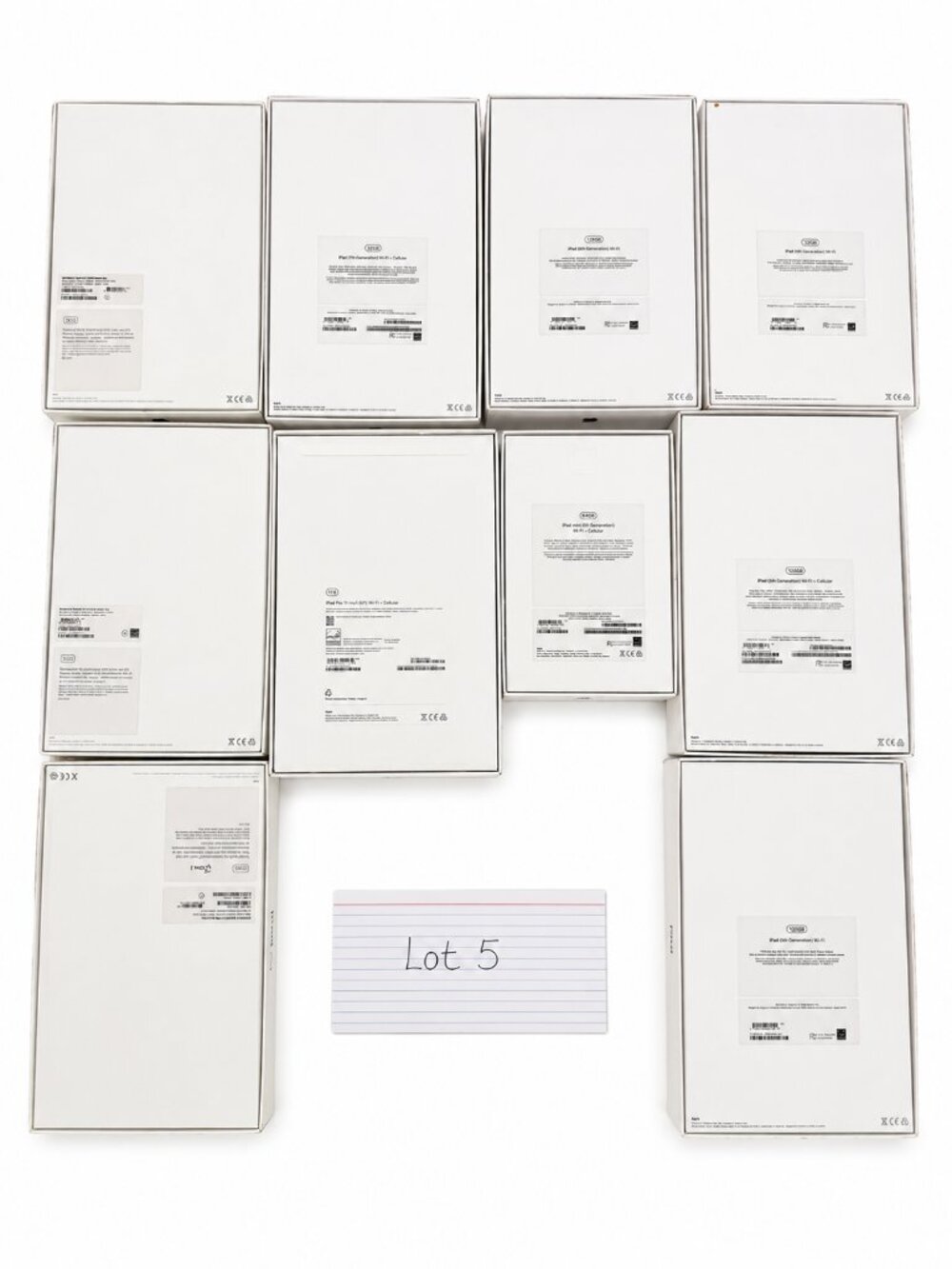 Lot # 5 of 10 Apple iPad Retail Boxes + Cases, charging cable.